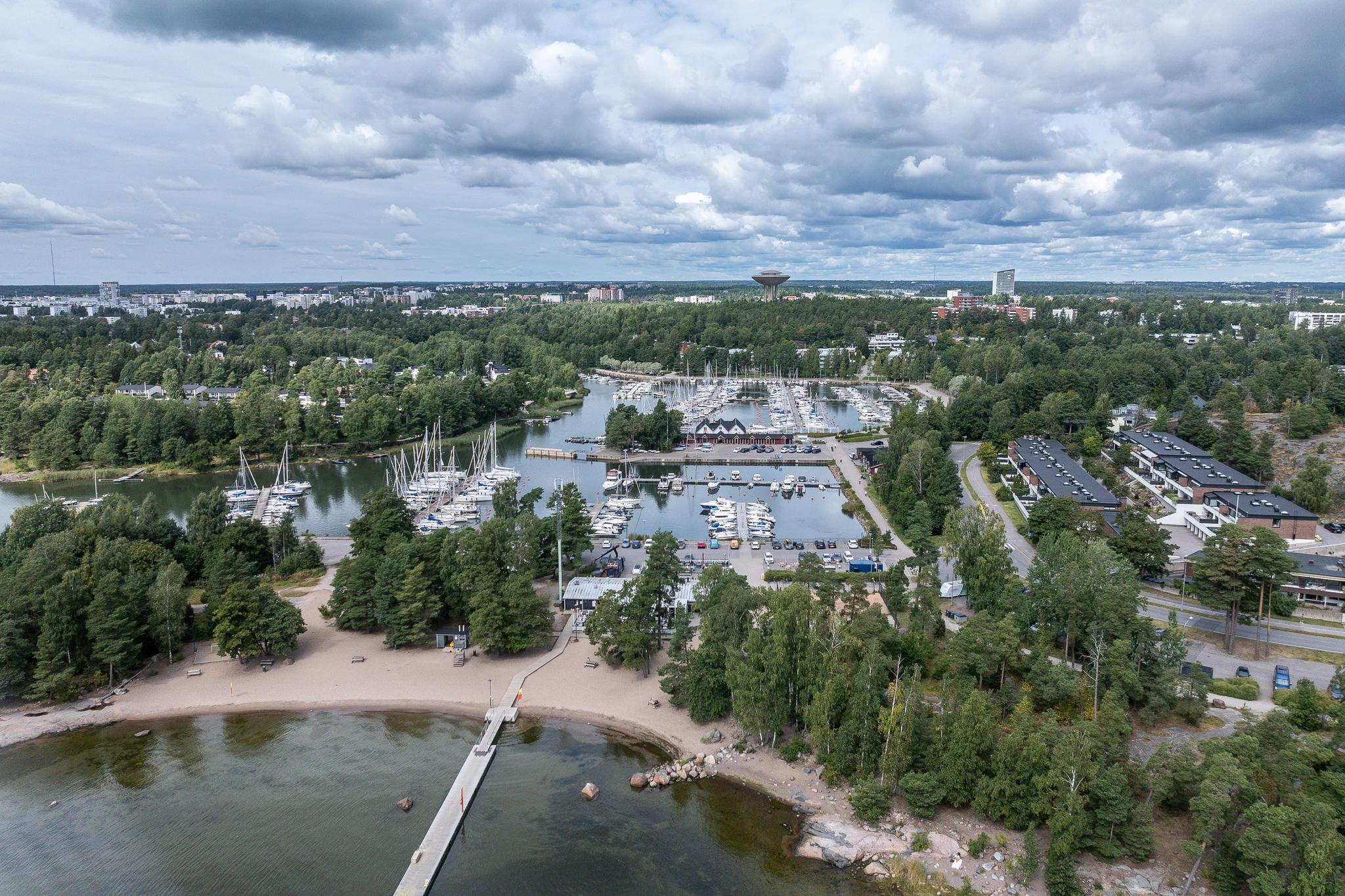 Haukilahden ranta ja lähiympäristö